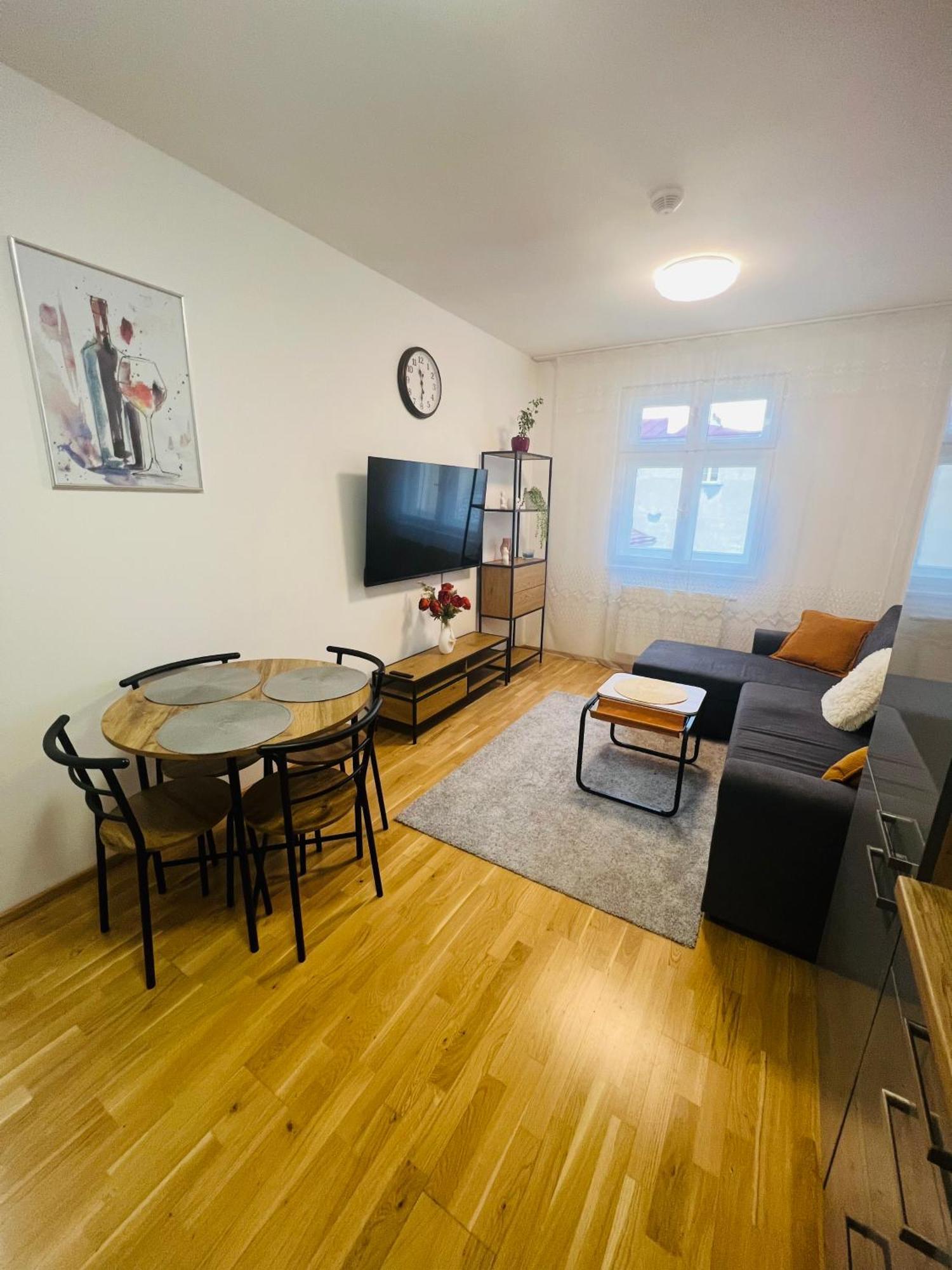 Nika Apartments Prague 2 Εξωτερικό φωτογραφία